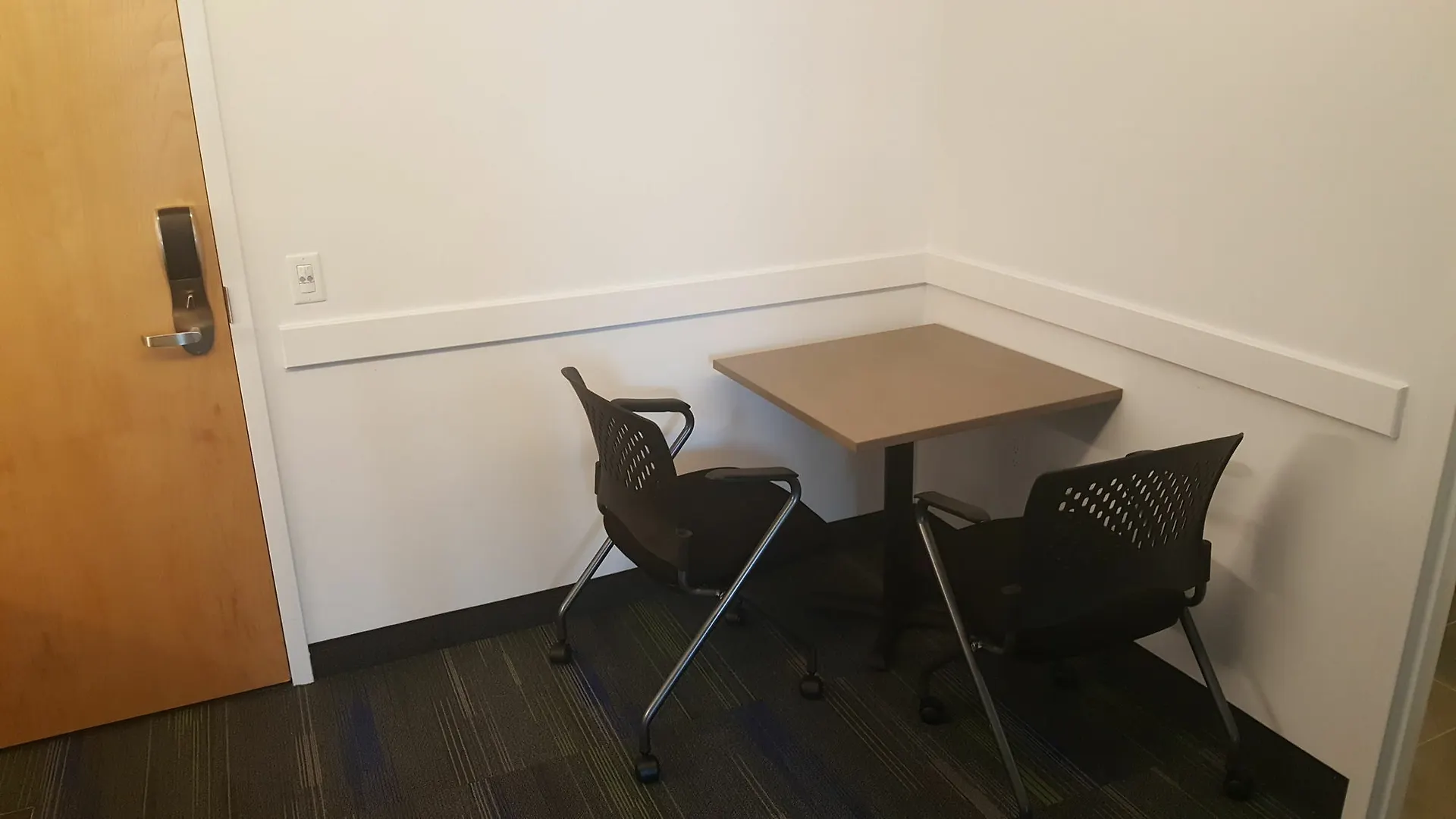 Апартаменты Residence & Conference Centre - Toronto Downtown