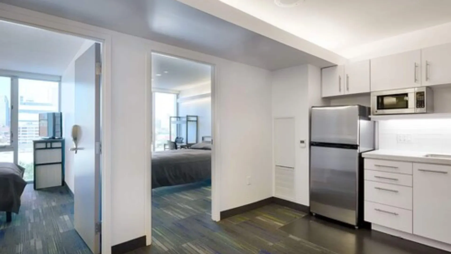 レジデンス＆カンファレンスセンター トロント ダウンタウンアパートメント 0*,